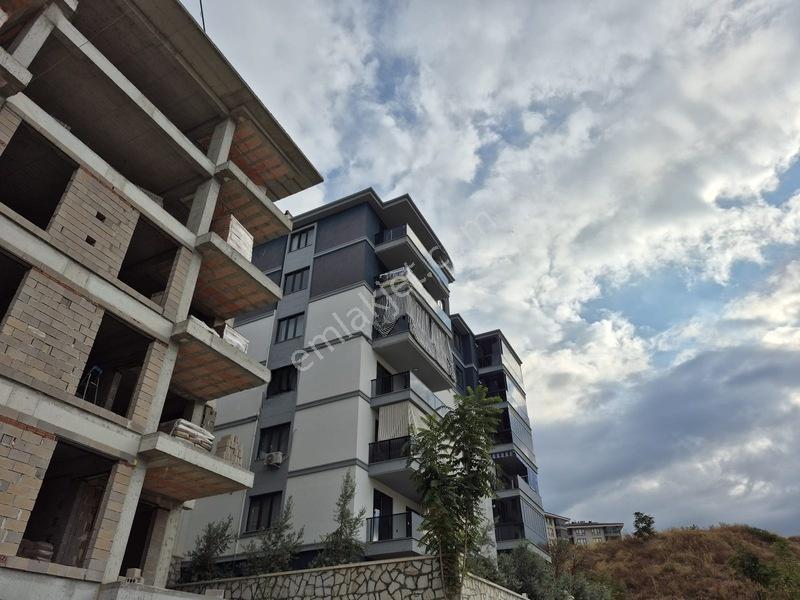 Çakmak Mahallesinde Arakat Satılık Fırsat Geniş 3+1 Daire — fotoğraf 24