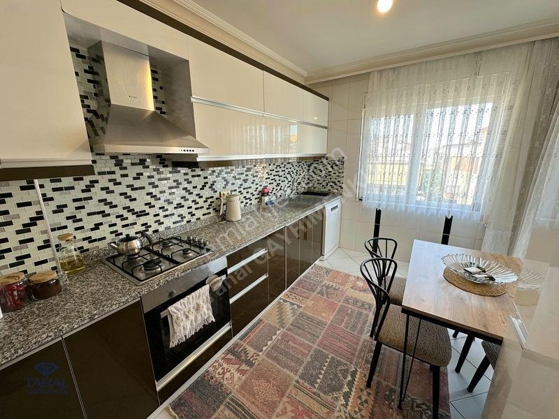 Teomanpaşa Mh. Satılık Asansörlü 110m2 Güney Cp. Herşey Ayrı 2+1 — fotoğraf 2