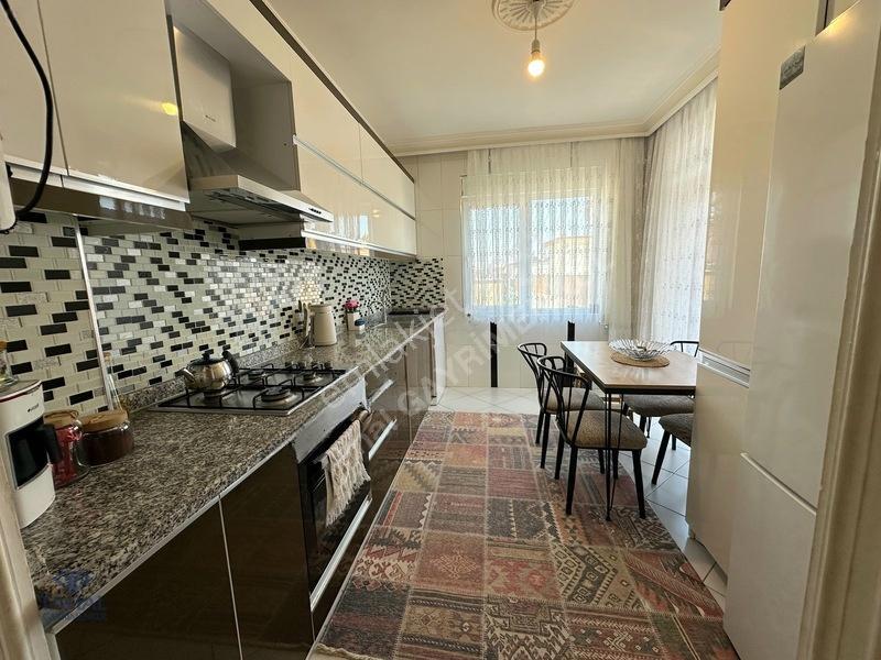 Teomanpaşa Mh. Satılık Asansörlü 110m2 Güney Cp. Herşey Ayrı 2+1 — fotoğraf 4