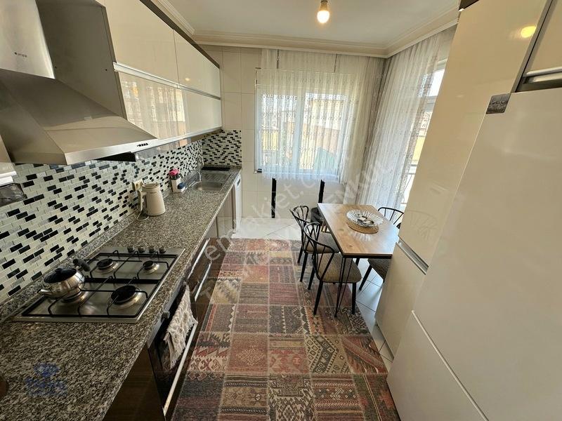 Teomanpaşa Mh. Satılık Asansörlü 110m2 Güney Cp. Herşey Ayrı 2+1 — fotoğraf 6