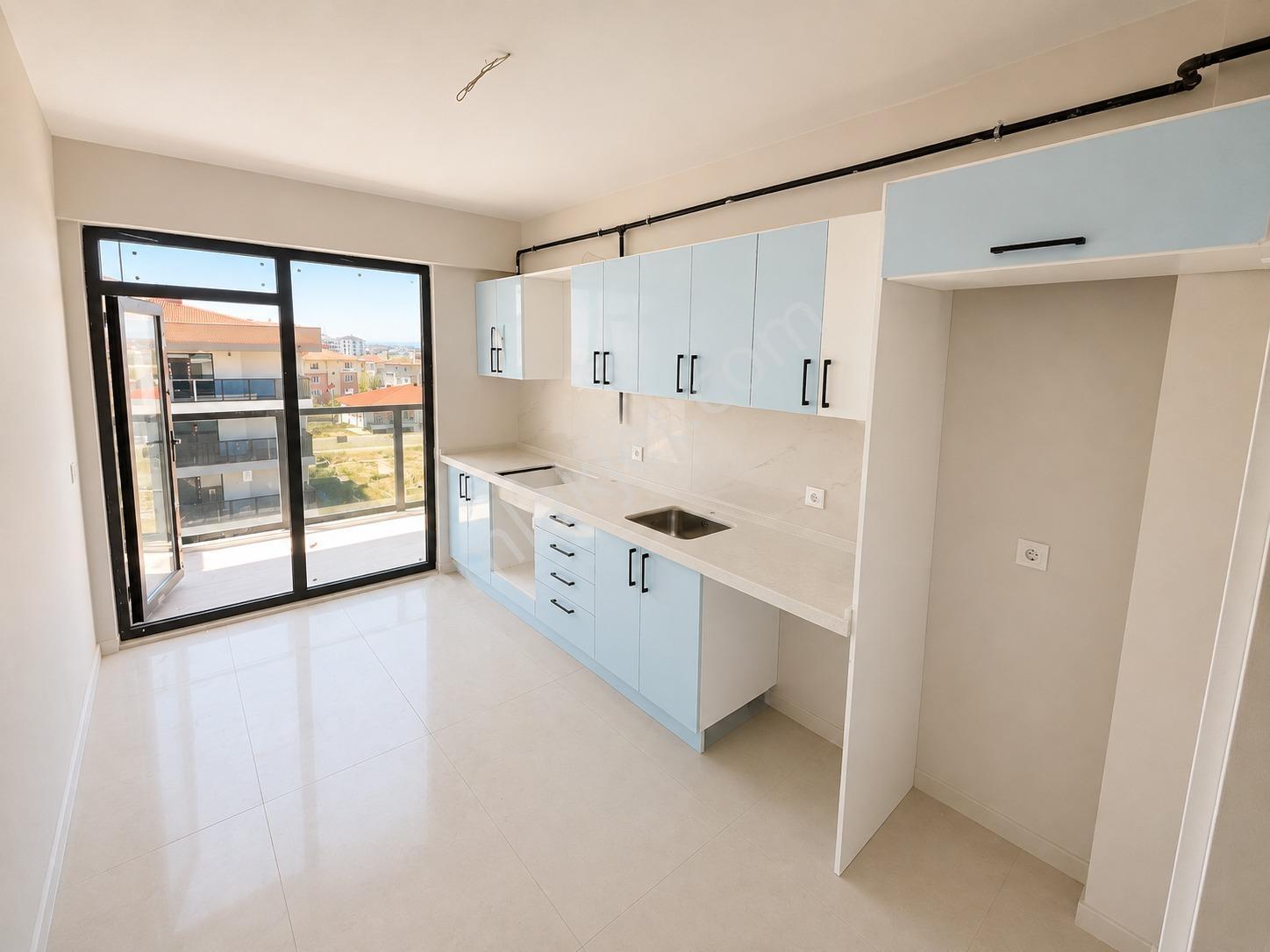 Edirne Kurtuluş Mahallesinde Kapalı Otoparklı Satılık 2+1 Daire