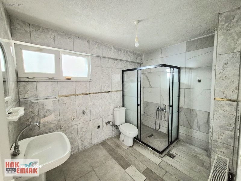 Hak Emlak'tan Tam Merkezi Konumdan Kiralık 3+1 Çok Uygun Daire — fotoğraf 29