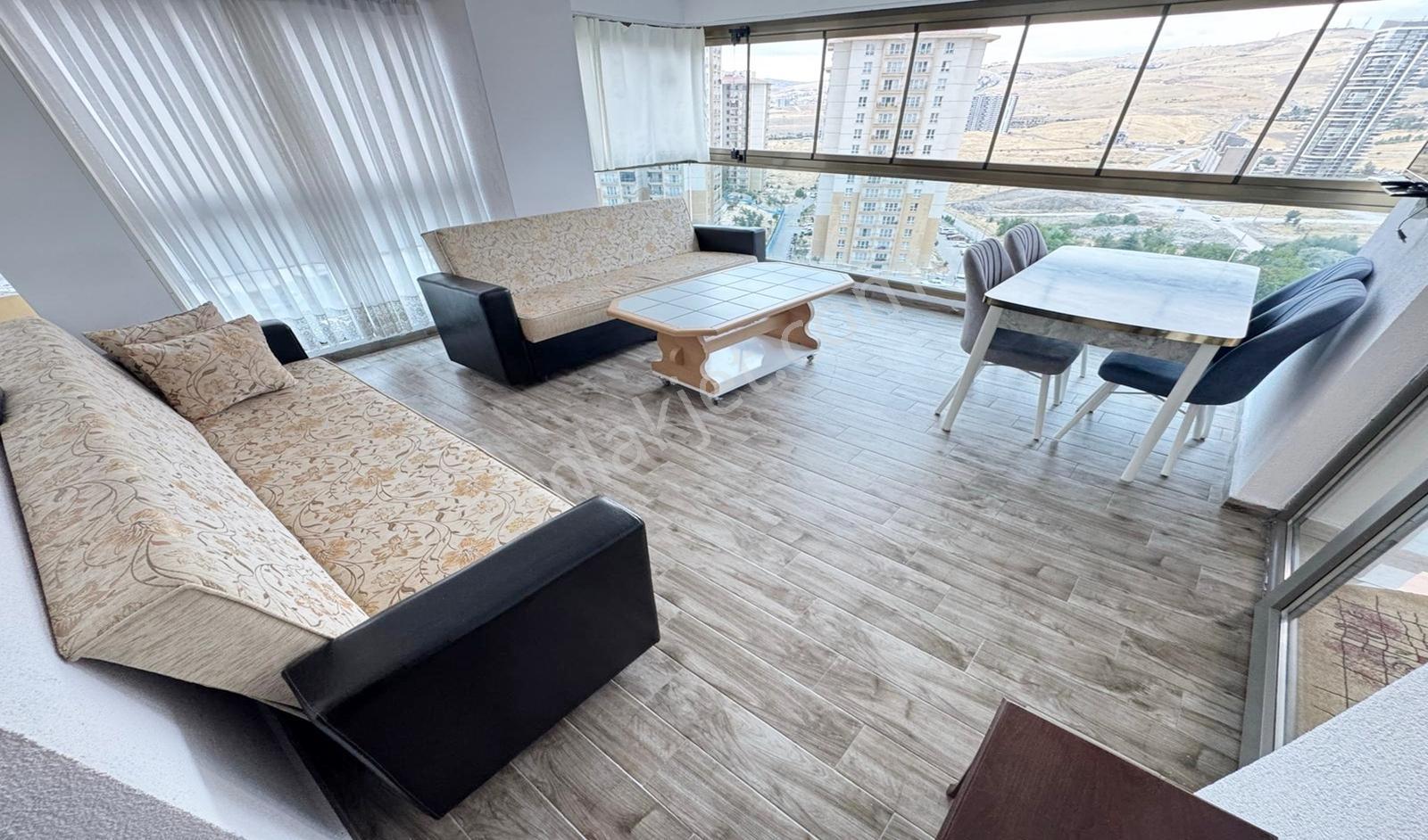 Yükseltepe'de Yüksek Kat Çift Teras Balkonlu 250 M2 Site Dairesi — fotoğraf 8