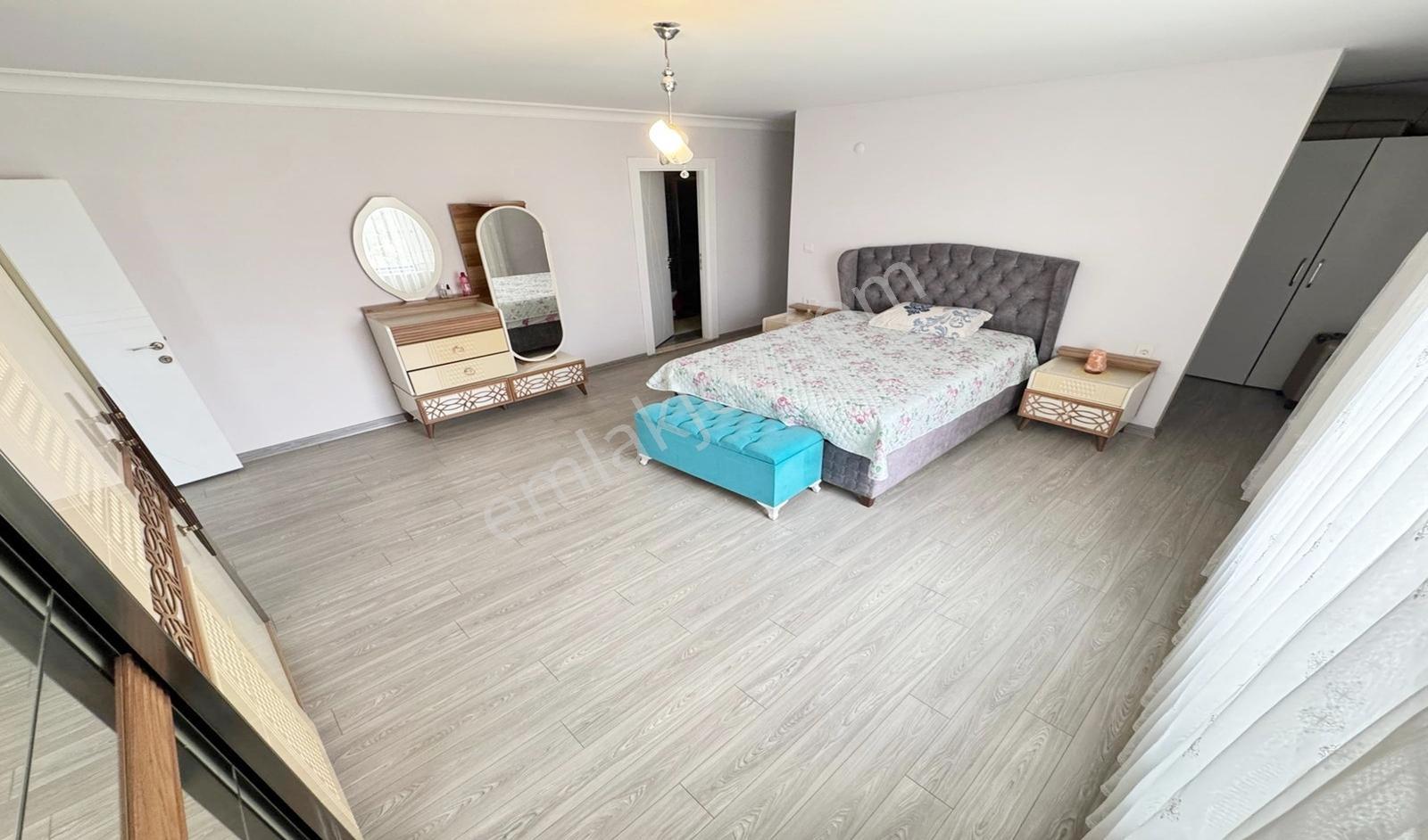 Yükseltepe'de Yüksek Kat Çift Teras Balkonlu 250 M2 Site Dairesi — fotoğraf 32