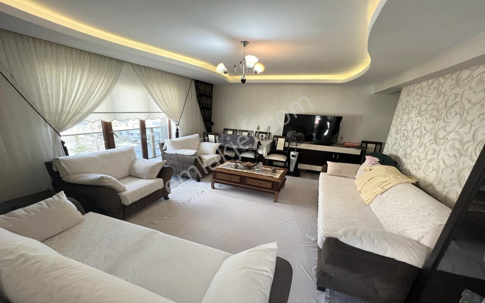 Kuşcağız'da Yeni Bina Katta Ön Cephe Full+full Yapılı 3+1 Daire — fotoğraf 10