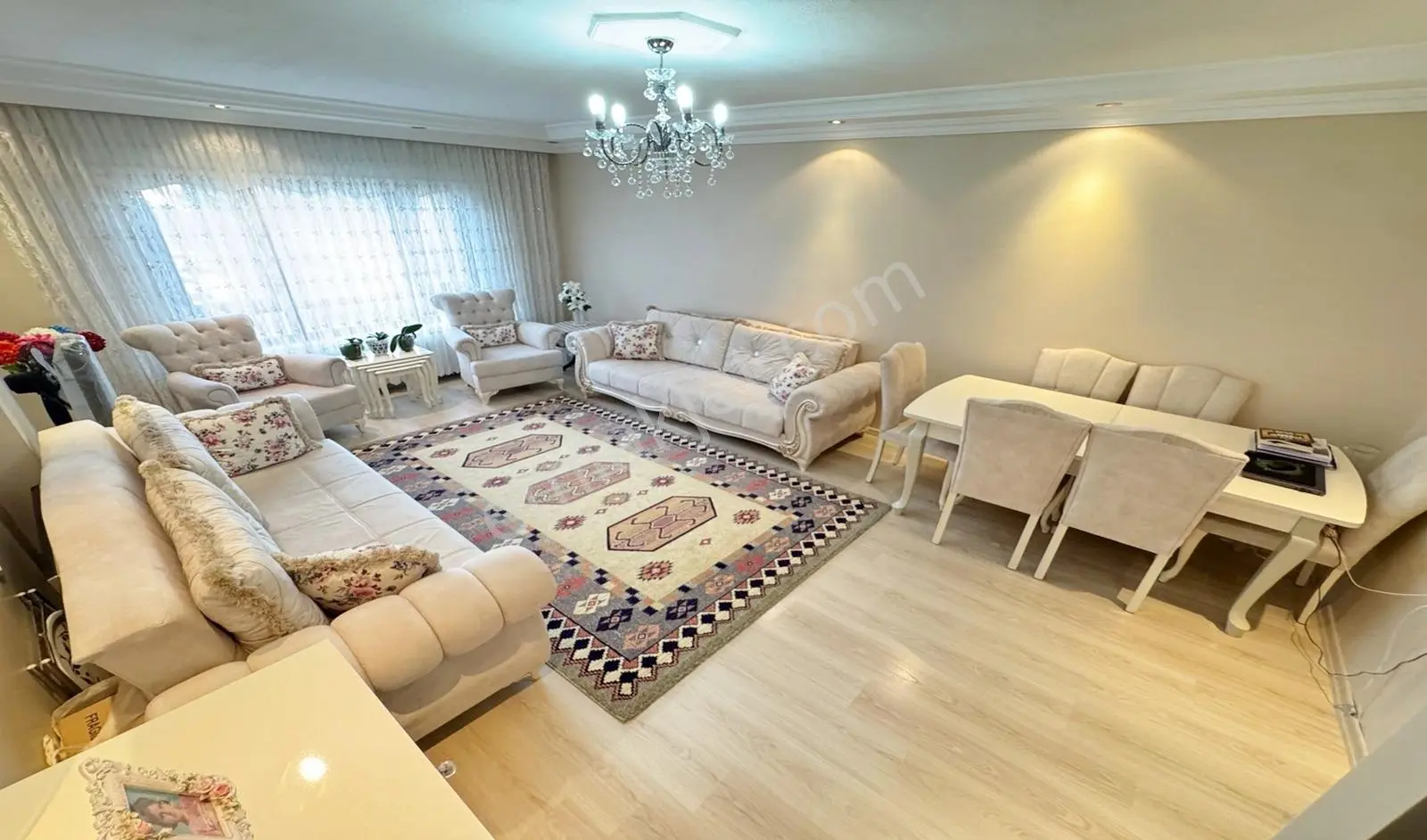 Atapark Aşık Veysel Orta Okulu Karşısı Ara Kat Yapılı 3+1 Daire