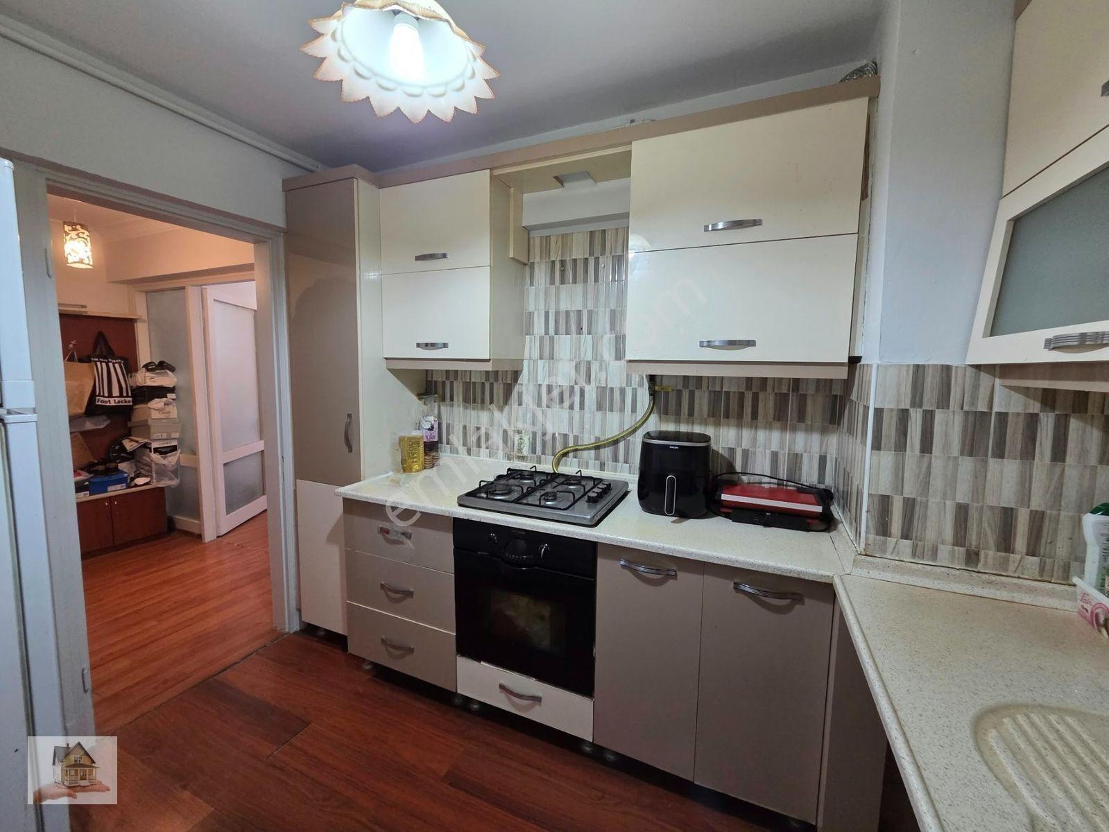 Üçyol Metro Yakını Ara Kat 3+1 140m2 Satılık Daire — fotoğraf 16