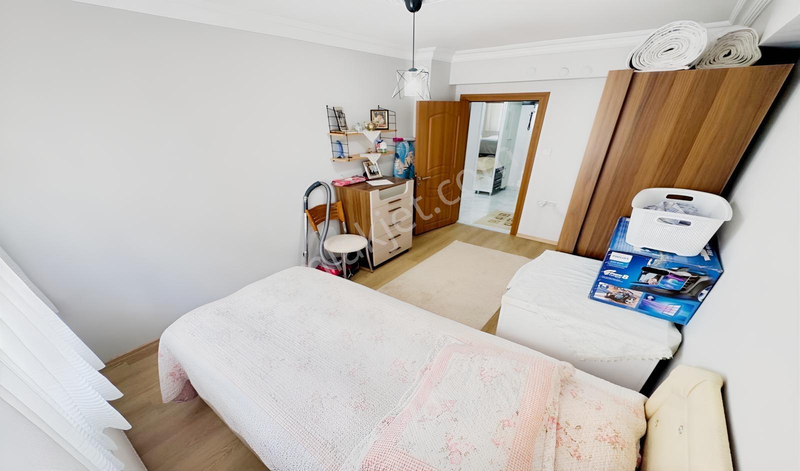 Kuşcağız Günsazak Cadde Yakını Katta Full+full Yapılı Ön Cephe — fotoğraf 23