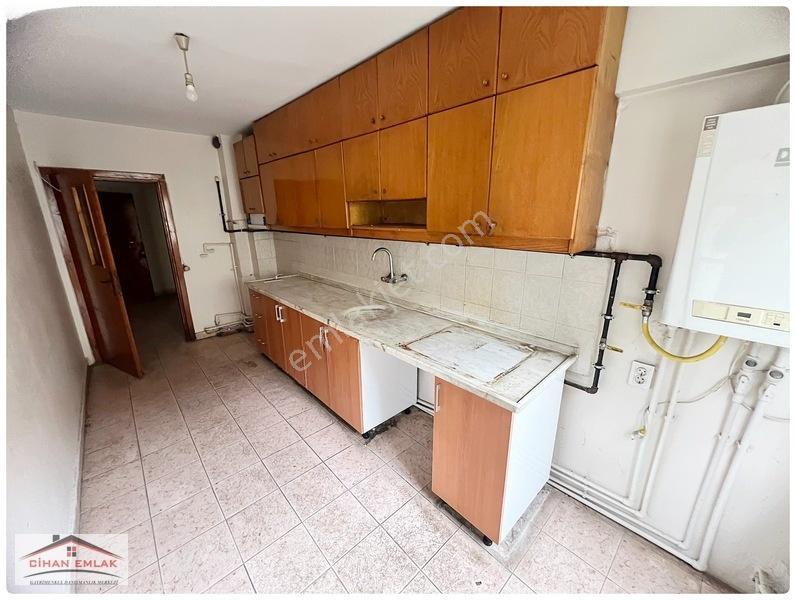 Cihandan Esentepe Mah Ragıp Tüzün Cadde Üzeri 3+1 Satlık Daire — fotoğraf 6