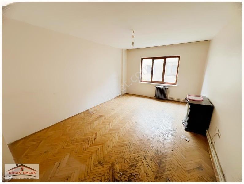 Cihandan Esentepe Mah Ragıp Tüzün Cadde Üzeri 3+1 Satlık Daire — fotoğraf 12