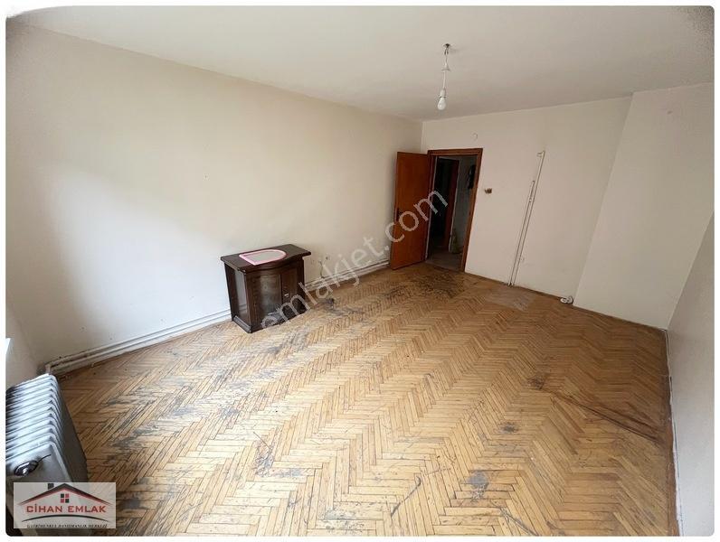 Cihandan Esentepe Mah Ragıp Tüzün Cadde Üzeri 3+1 Satlık Daire — fotoğraf 14
