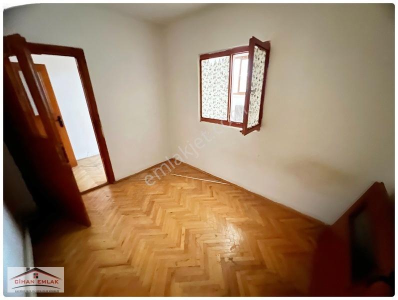 Cihandan Esentepe Mah Ragıp Tüzün Cadde Üzeri 3+1 Satlık Daire — fotoğraf 17