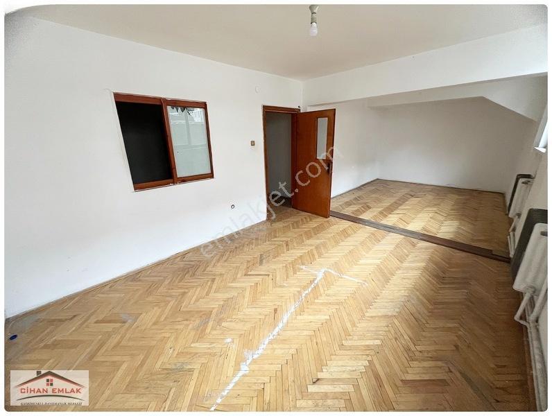 Cihandan Esentepe Mah Ragıp Tüzün Cadde Üzeri 3+1 Satlık Daire — fotoğraf 19
