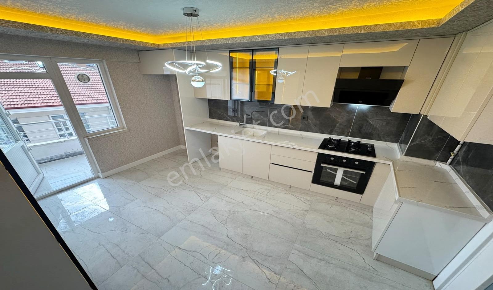 Kuşcağız'da Asansörlü Full+full Lüx Yapılı Göz Alıcı 3+1 Daire — fotoğraf 6