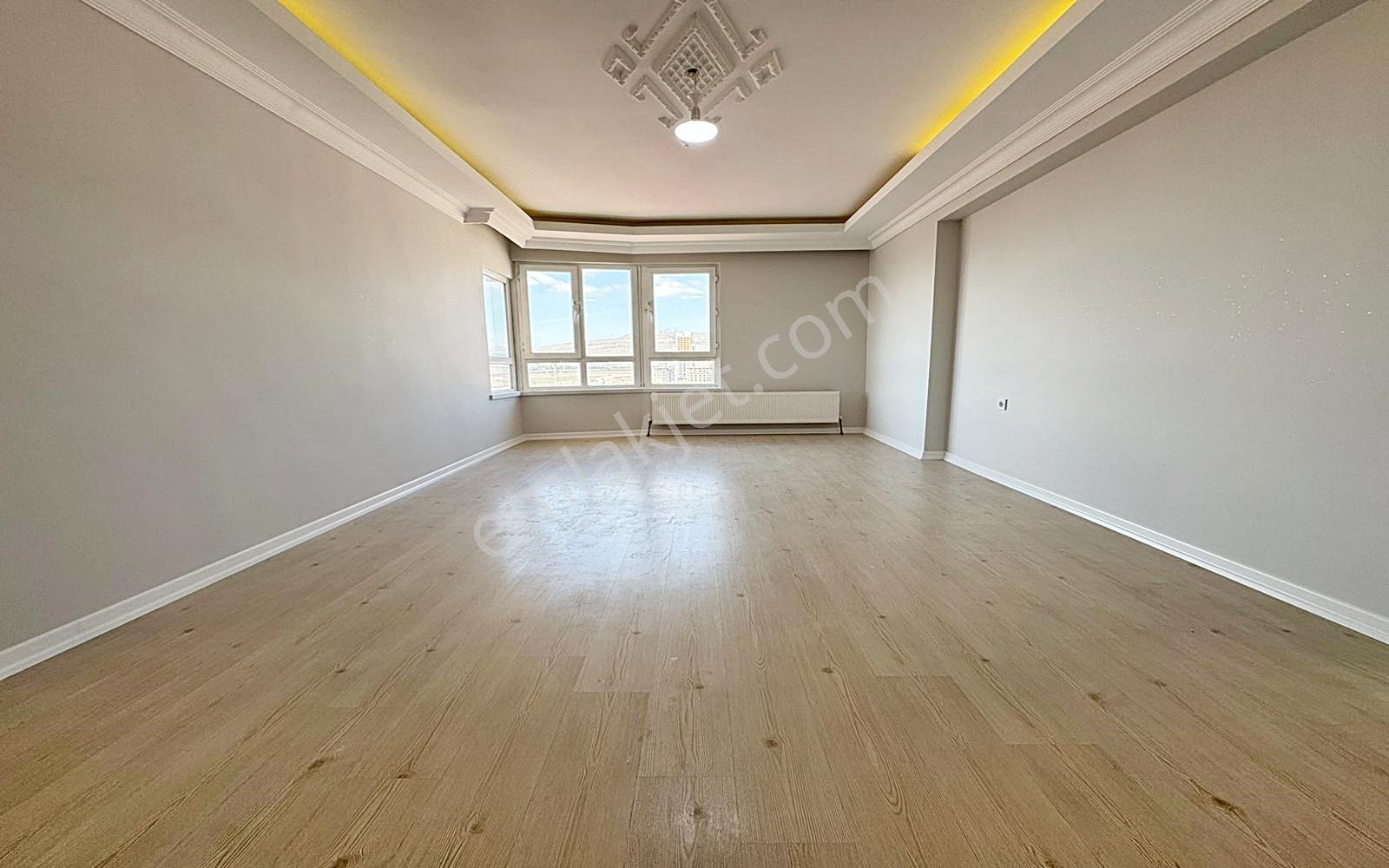 Atapark'ta Ovacık Manzaralı 3+1 Katta 125 M2 Emsalsiz Daire — fotoğraf 11