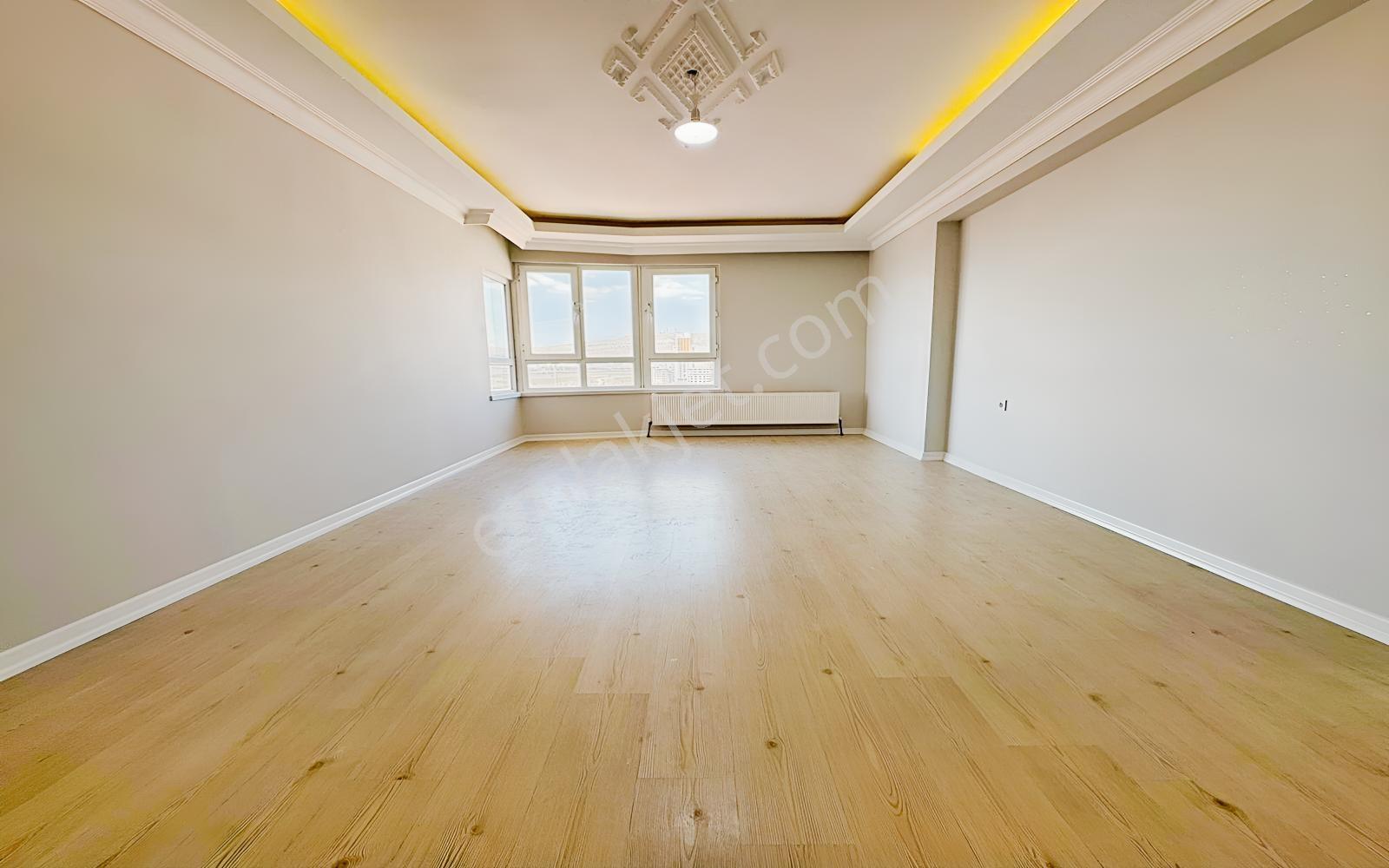 Atapark'ta Ovacık Manzaralı 3+1 Katta 125 M2 Emsalsiz Daire — fotoğraf 12