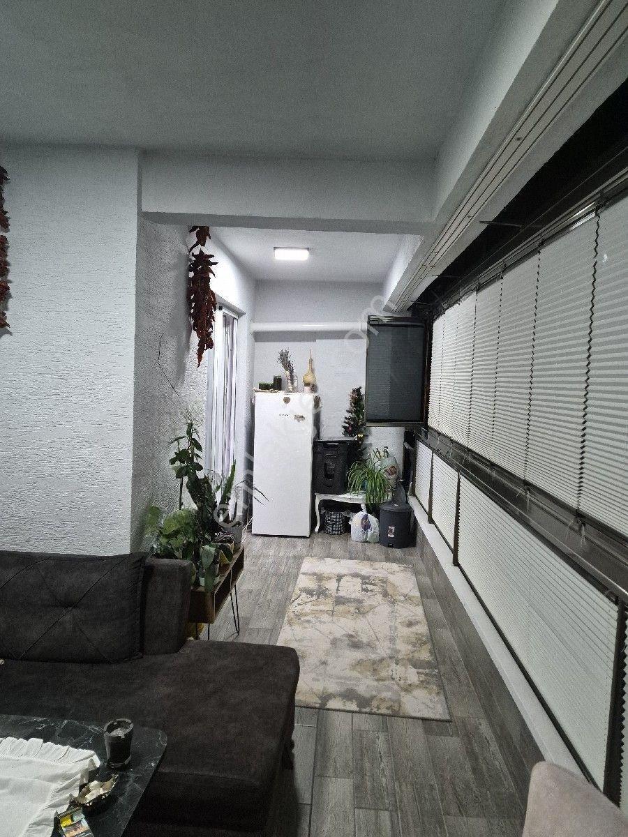 M.akif Mahalesinde Ful Yapalı Satılık Daire — fotoğraf 3