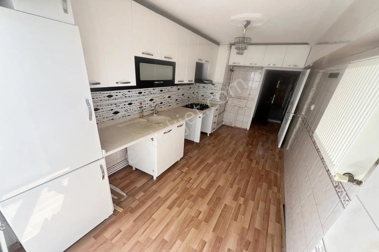 Kuşcağız Kartaltepe Cadde Dibi Ara Kat Ön Cephe Kupon 3+1 Daire — fotoğraf 5