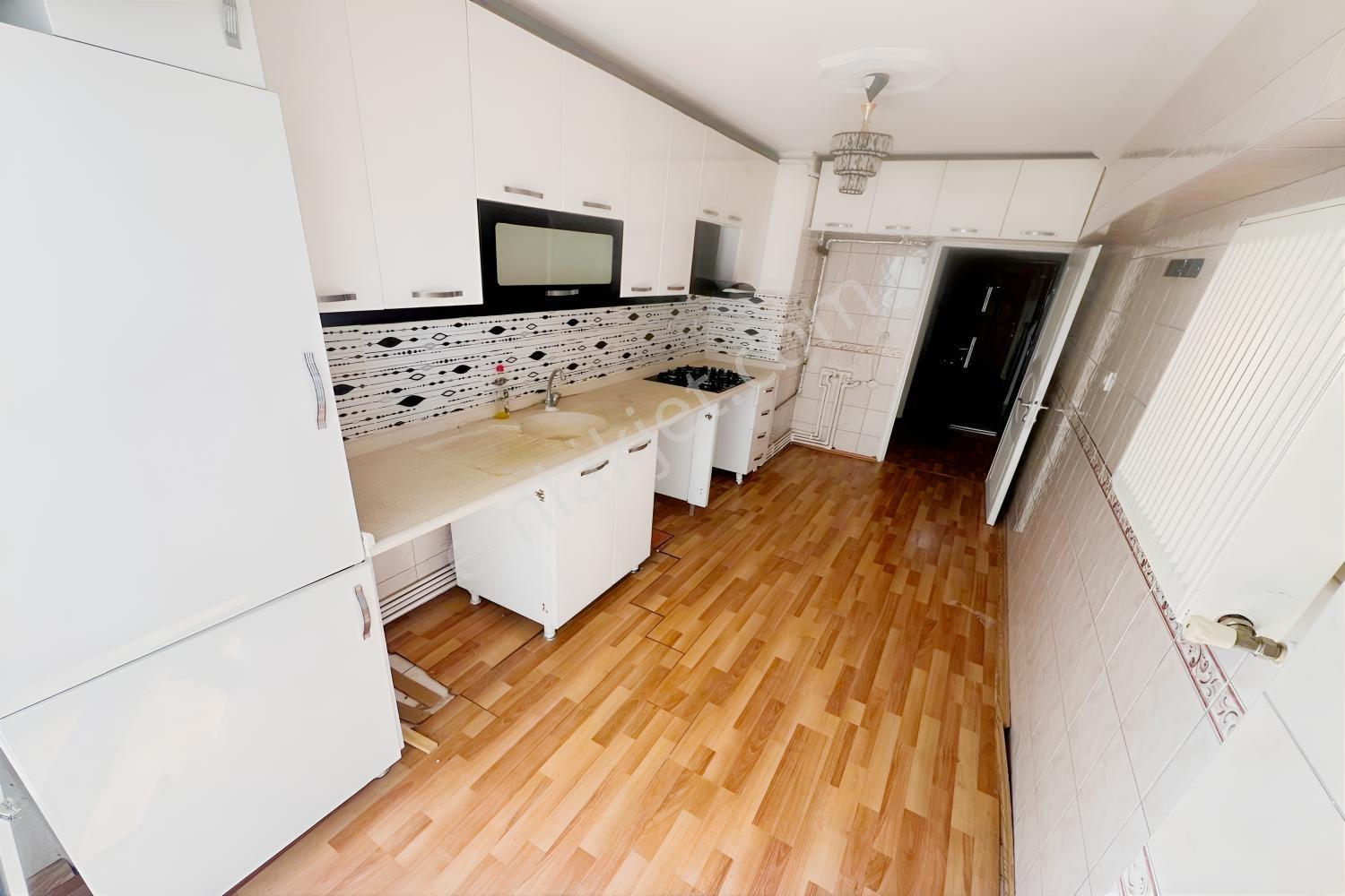 Kuşcağız Kartaltepe Cadde Dibi Ara Kat Ön Cephe Kupon 3+1 Daire — fotoğraf 7