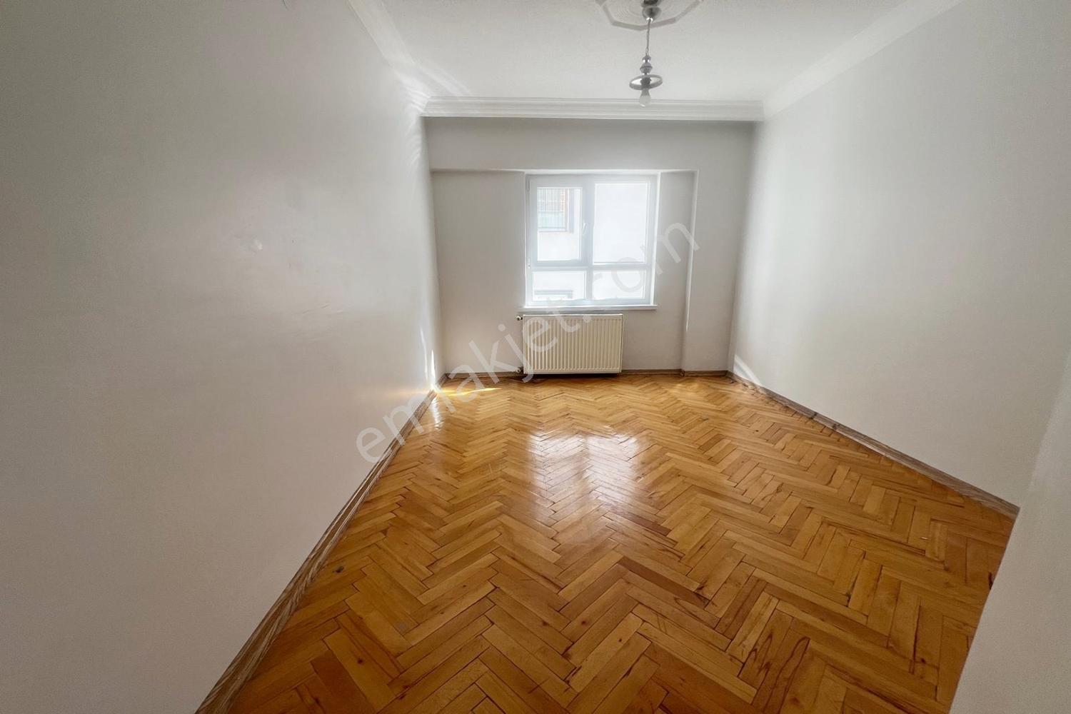 Kuşcağız Kartaltepe Cadde Dibi Ara Kat Ön Cephe Kupon 3+1 Daire — fotoğraf 11