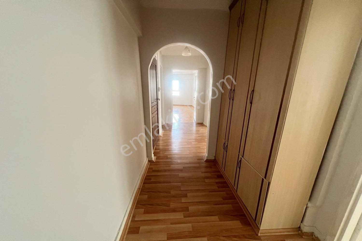 Kuşcağız Kartaltepe Cadde Dibi Ara Kat Ön Cephe Kupon 3+1 Daire — fotoğraf 13