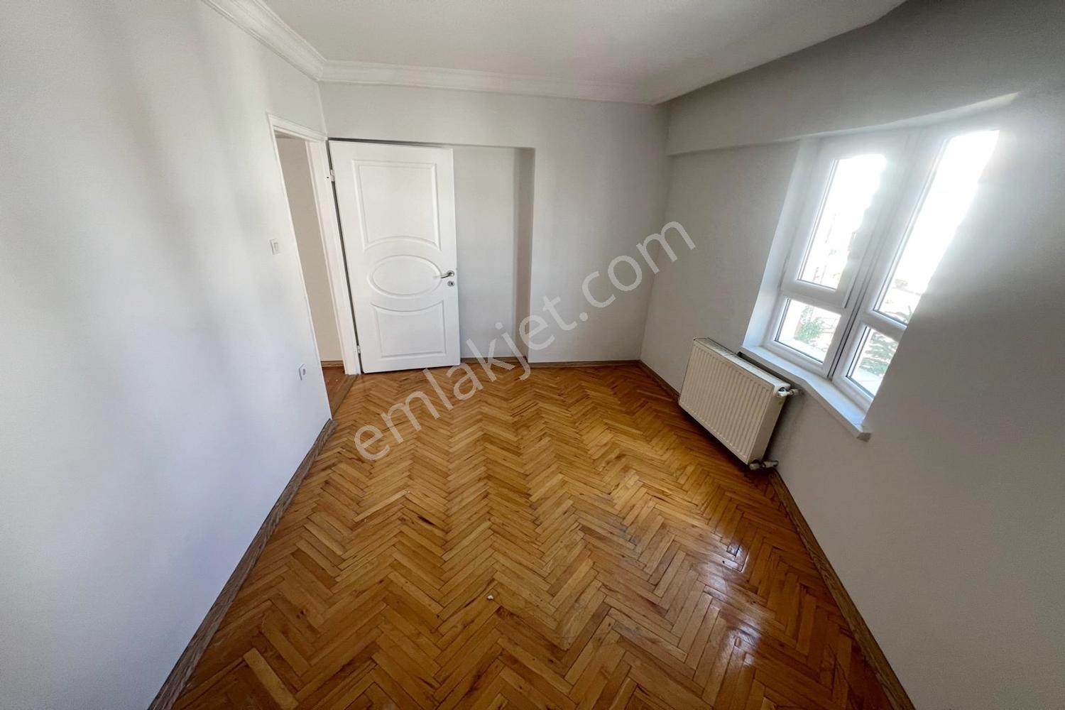 Kuşcağız Kartaltepe Cadde Dibi Ara Kat Ön Cephe Kupon 3+1 Daire — fotoğraf 19