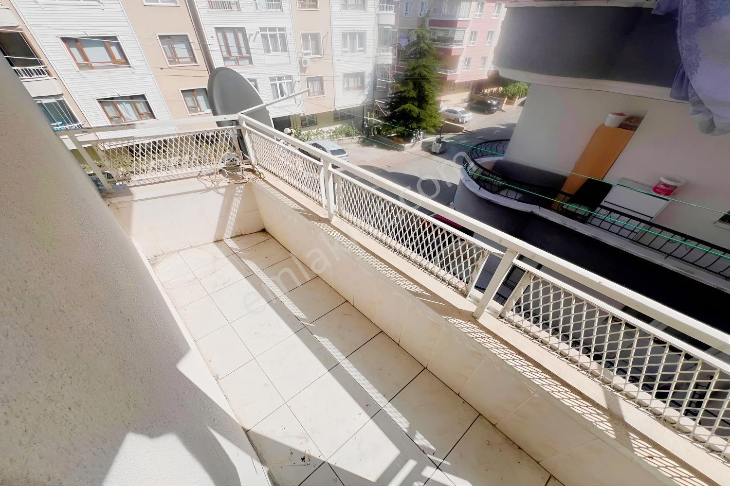 Kuşcağız Kartaltepe Cadde Dibi Ara Kat Ön Cephe Kupon 3+1 Daire — fotoğraf 24