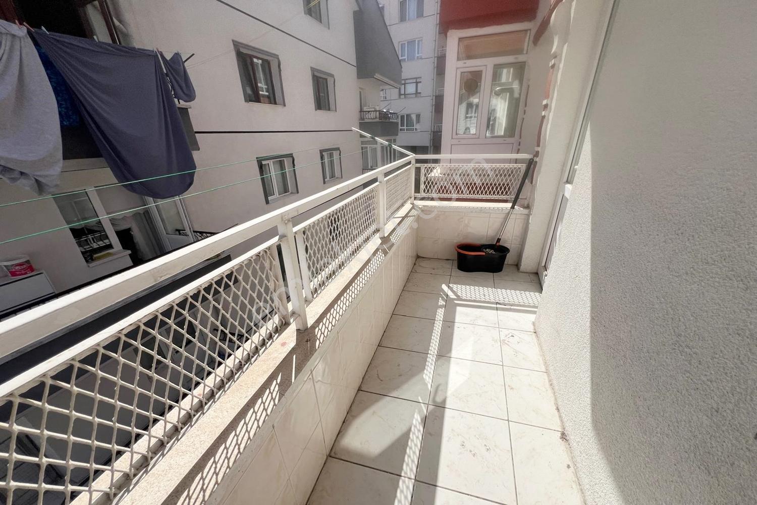 Kuşcağız Kartaltepe Cadde Dibi Ara Kat Ön Cephe Kupon 3+1 Daire — fotoğraf 25