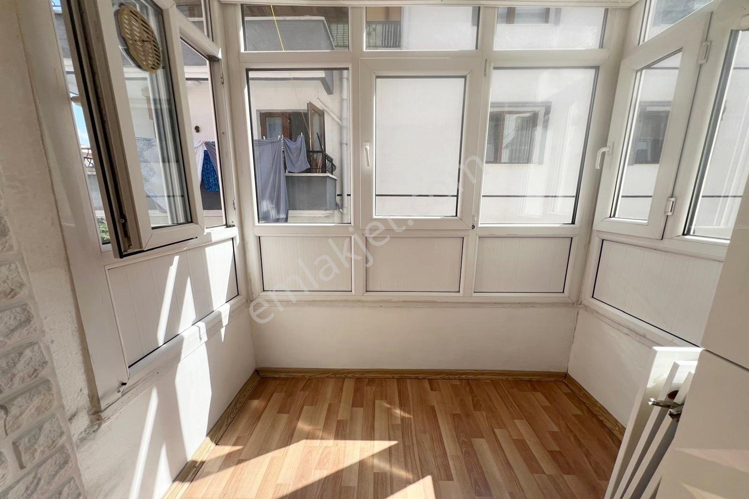 Kuşcağız Kartaltepe Cadde Dibi Ara Kat Ön Cephe Kupon 3+1 Daire — fotoğraf 34