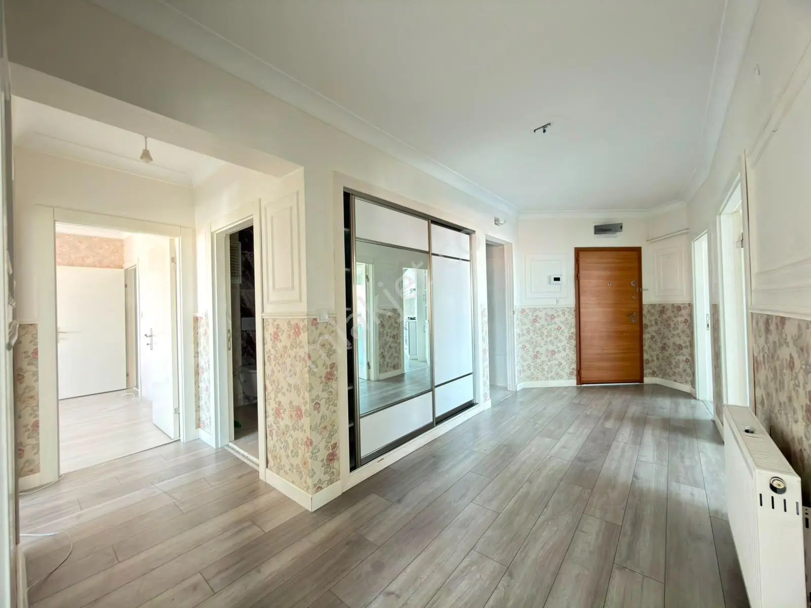 Kariyer'den Site İçinde Yüksek Katta Balkonlu Manzara 3+1 Daire — fotoğraf 42