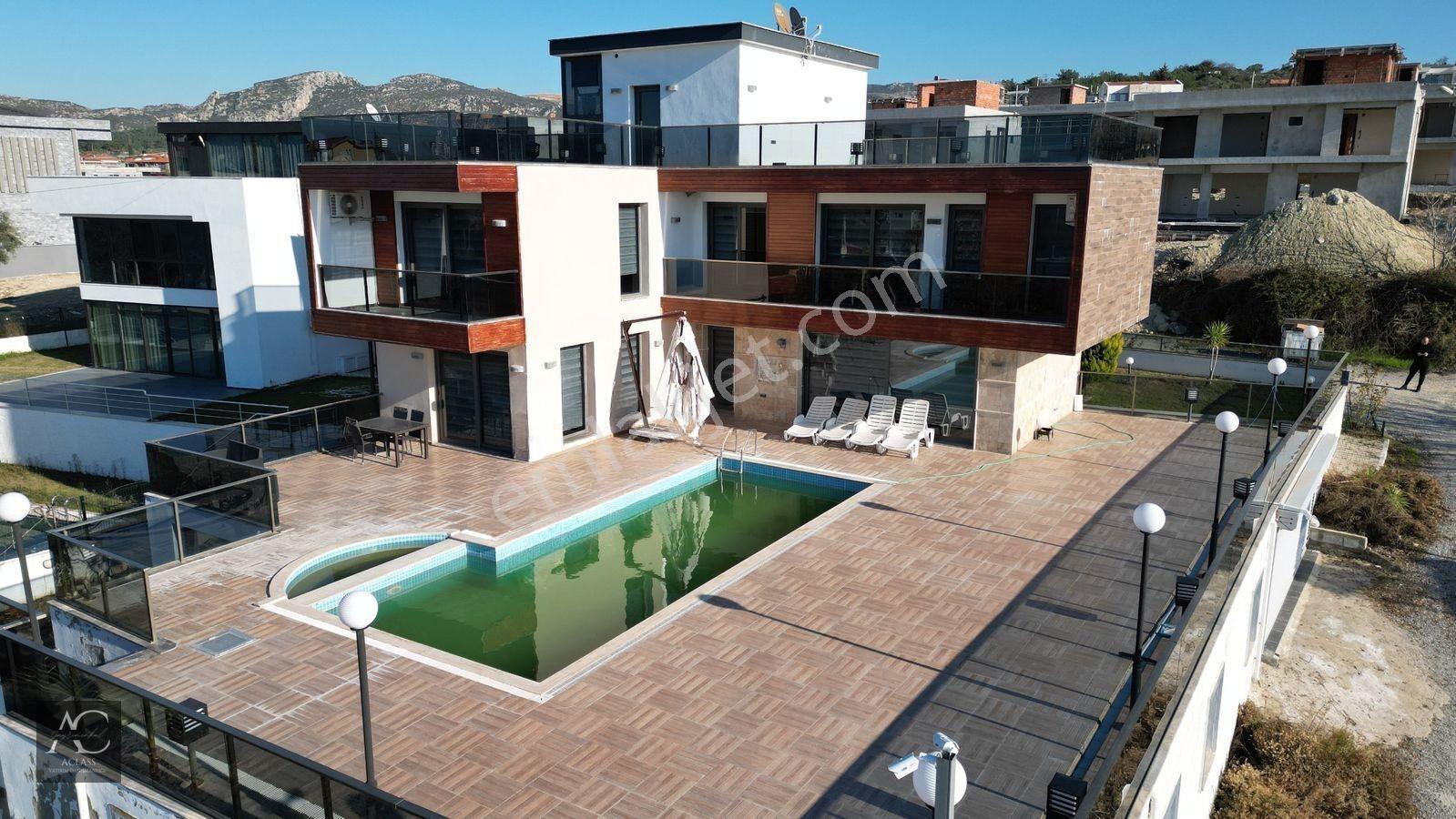 Full Manzara-Acık/Kapalı Havuz-Sauna-Bahçe-Kapalı Garaj-Asansor-1100 M2-7+2-Tama...