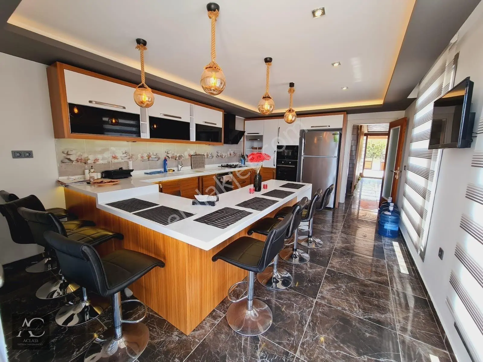 Full Manzara-acık/kapalı Havuz-sauna-bahçe-kapalı Garaj-asansor-1100 M2-7+2-tamamı Müstakıl — fotoğraf 23