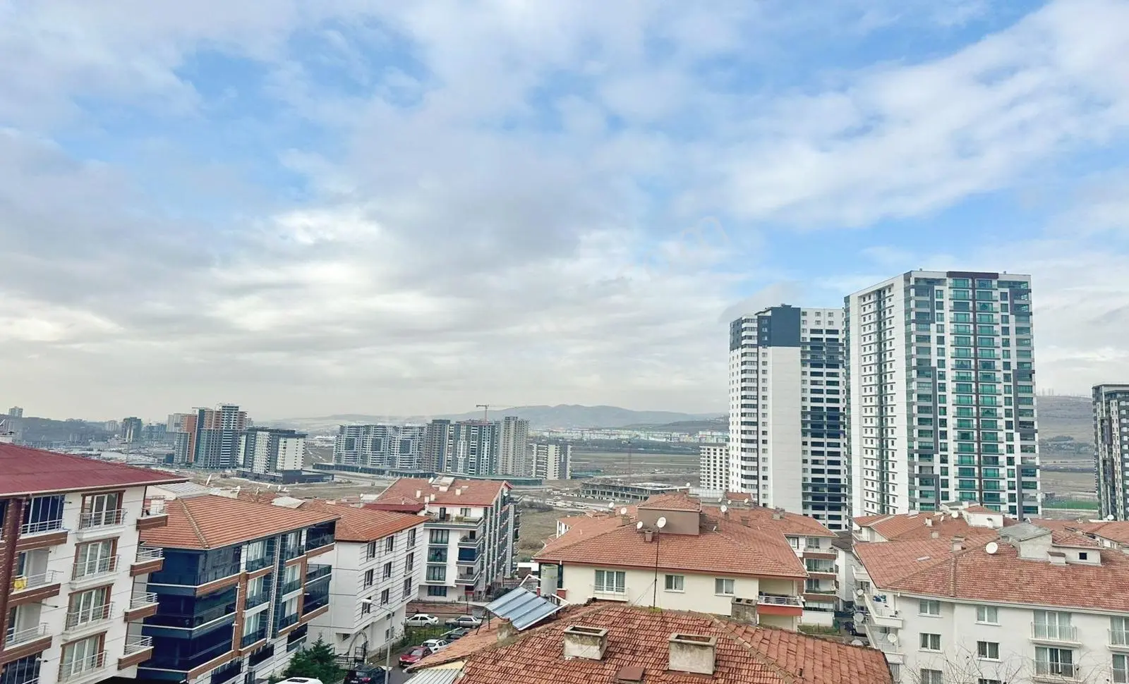 Atapark'Ta Manzaralı Full Yapılı Cadde Yakını Teras Balkonlu 4+1