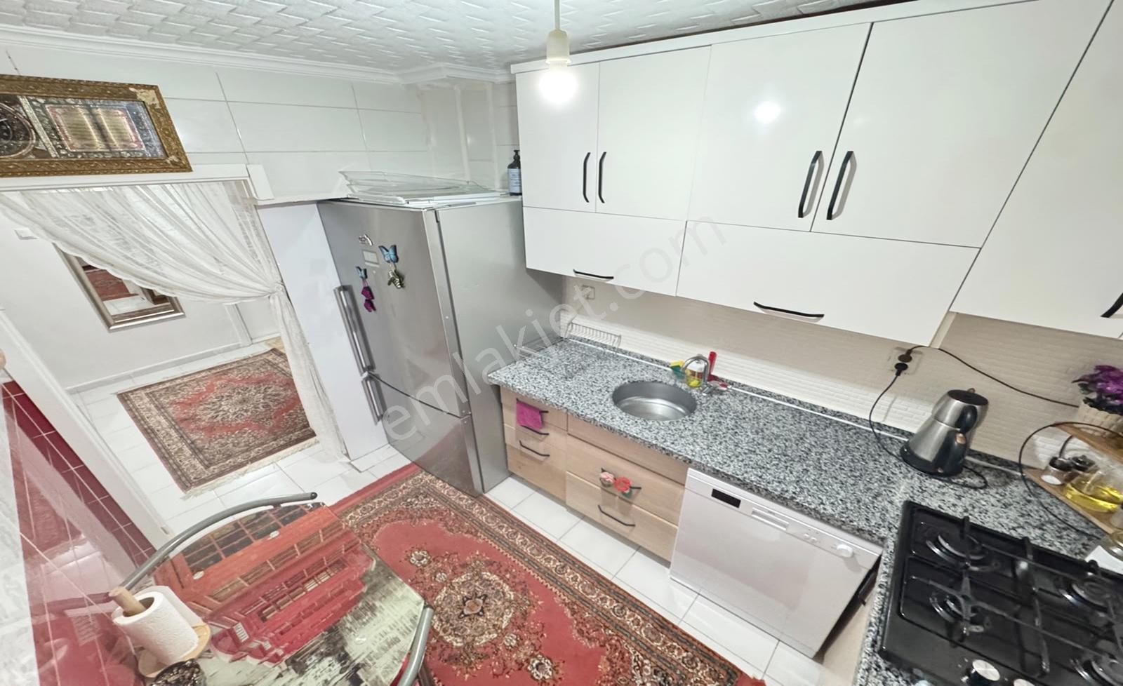Pınarbaşı'nda Hastanelere Metroya Yakın Ara Kat 3+1 Daire — fotoğraf 9