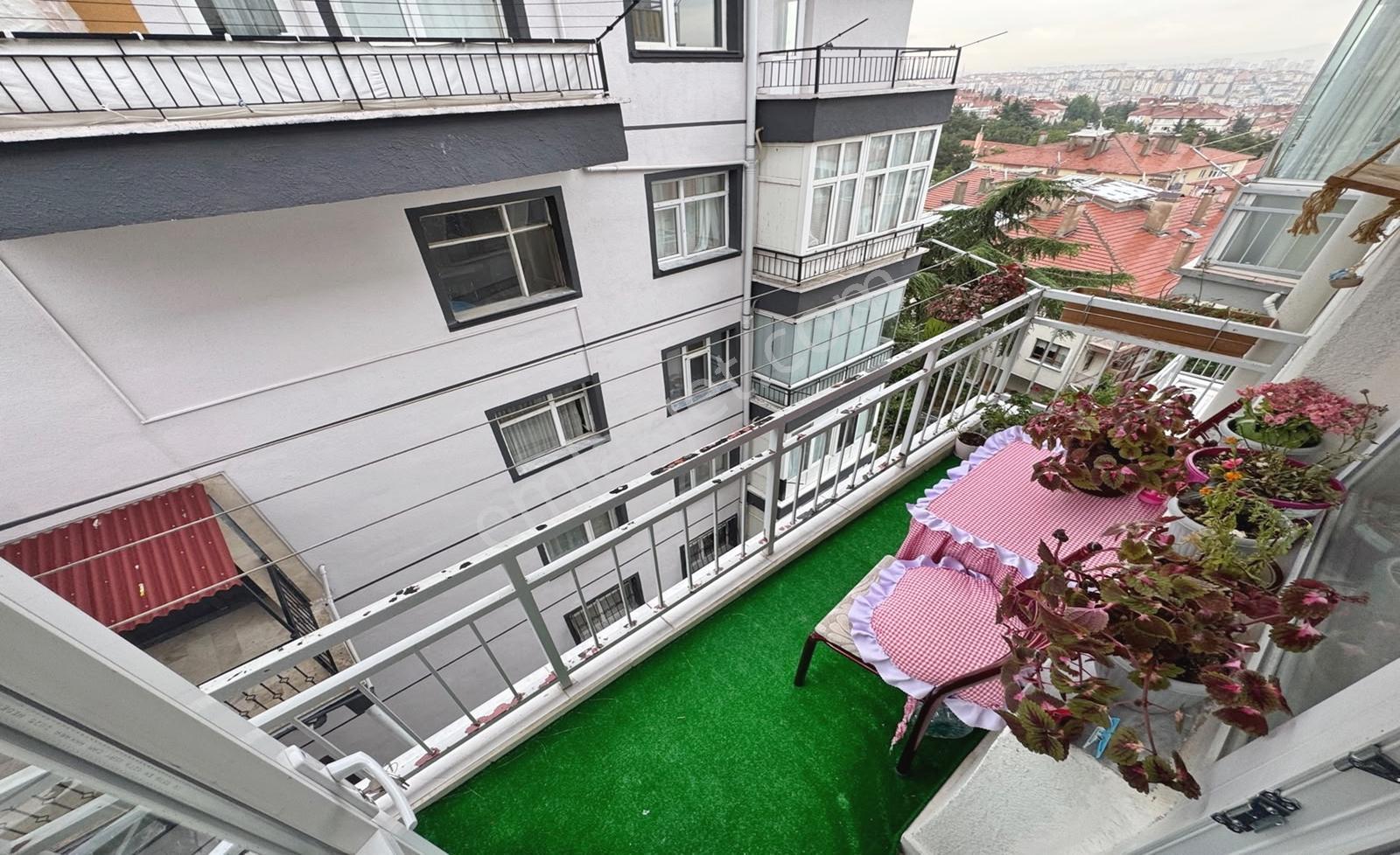 Pınarbaşı'nda Hastanelere Metroya Yakın Ara Kat 3+1 Daire — fotoğraf 25