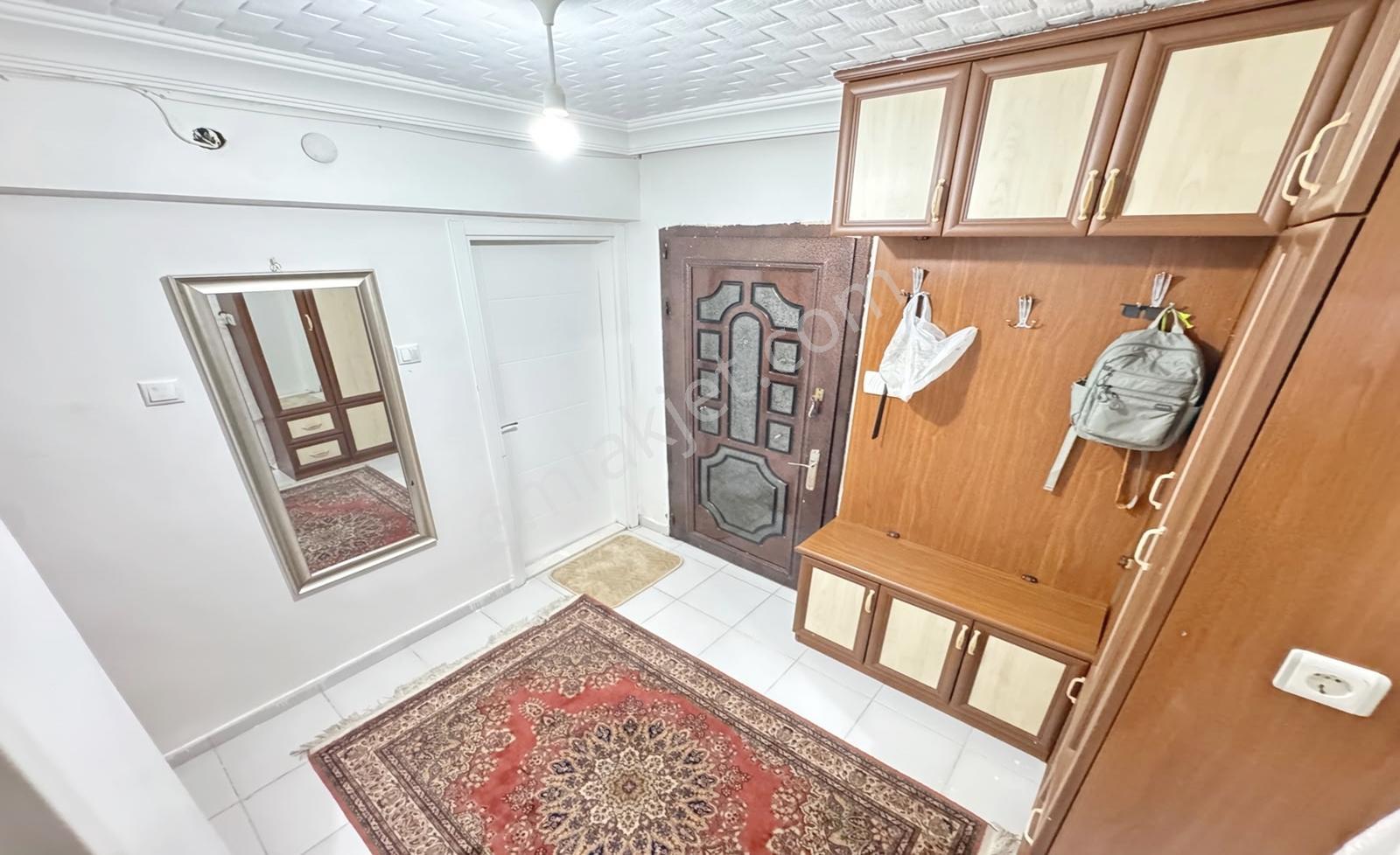 Pınarbaşı'nda Hastanelere Metroya Yakın Ara Kat 3+1 Daire — fotoğraf 29