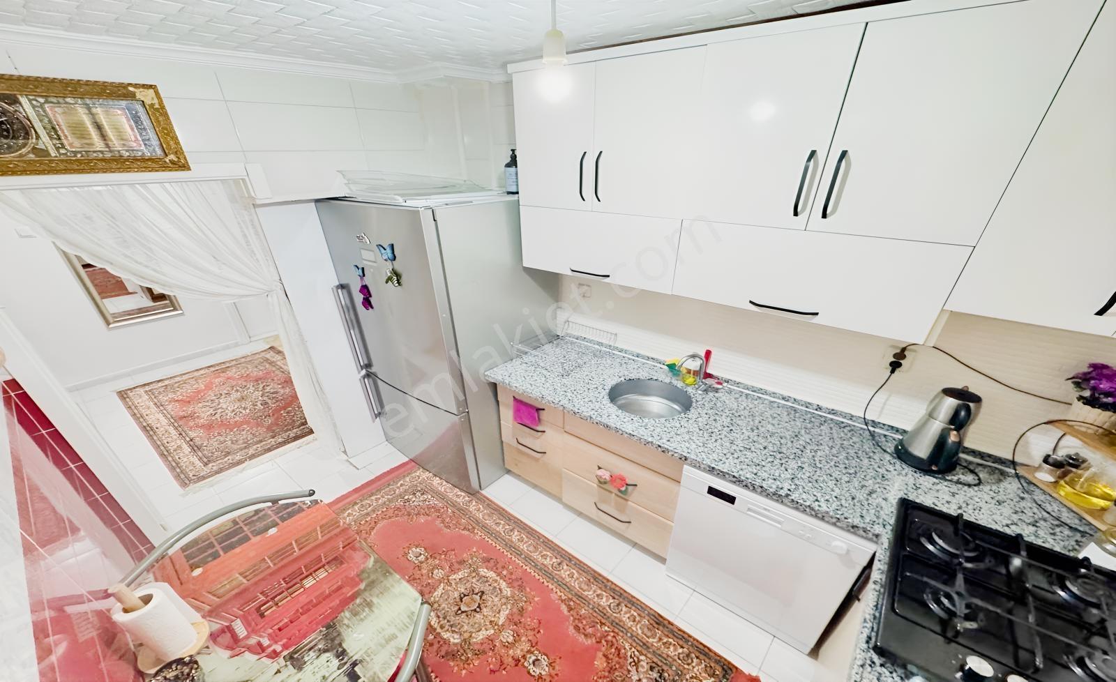Pınarbaşı'nda Hastanelere Metroya Yakın Ara Kat 3+1 Daire — fotoğraf 35
