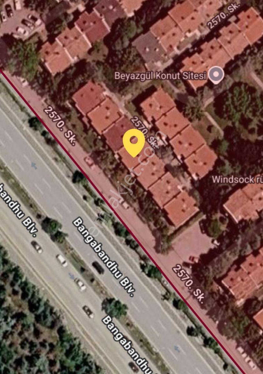 Çayyolu Koru Mah.de Bulvara Cephe Site İçinde Satılık Villa — fotoğraf 2