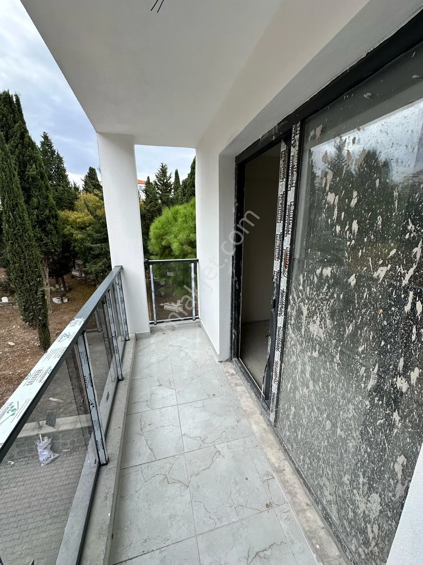 Uyar Gayrimenkulden Aliağa Merkezde Satılık 1+1 Daire — fotoğraf 5