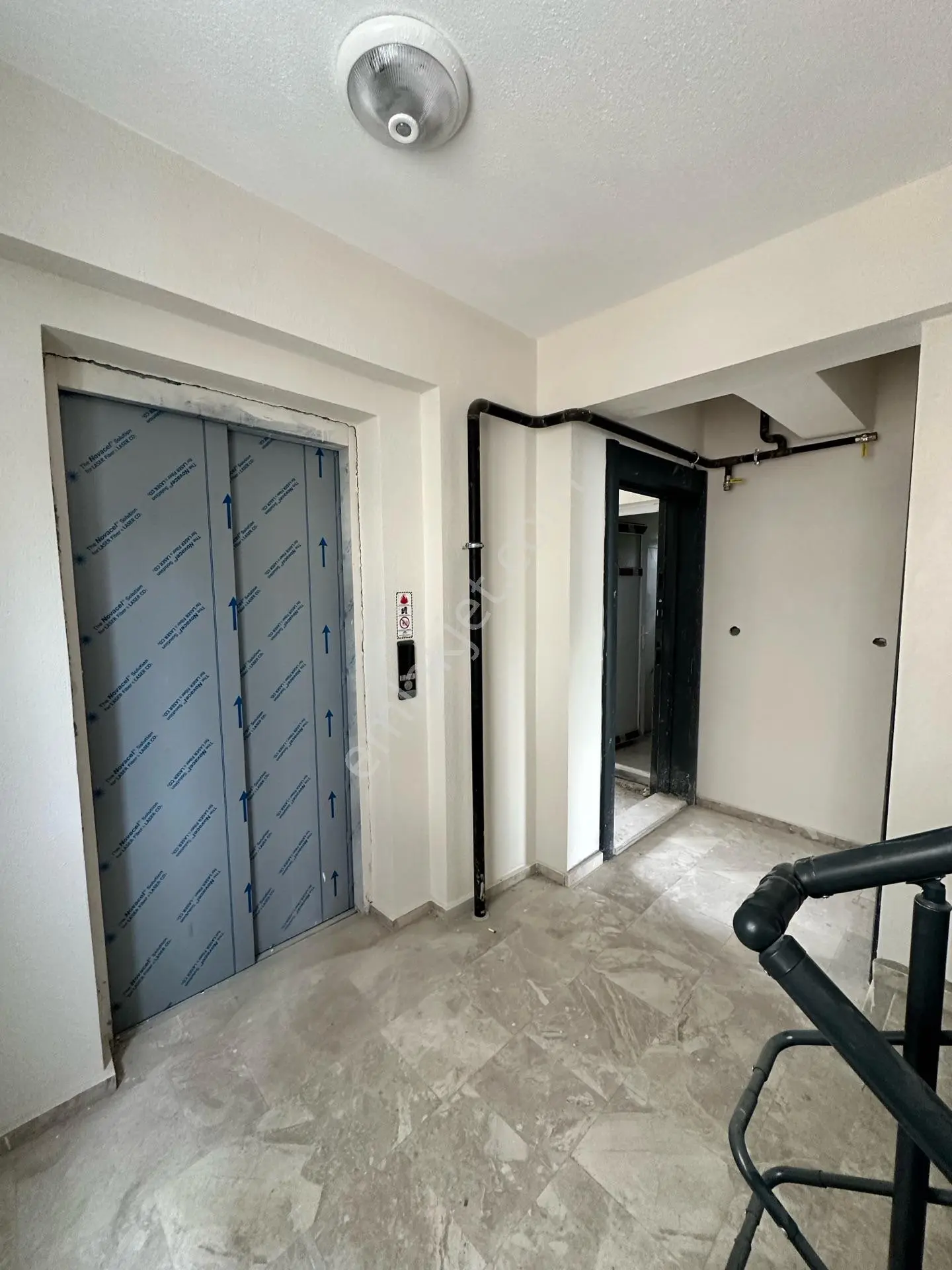 Uyar Gayrimenkulden Aliağa Merkezde Satılık 1+1 Daire — fotoğraf 9