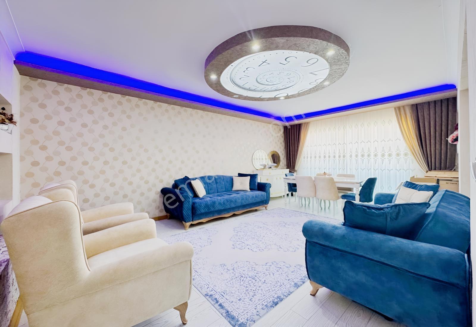 Yükseltepe'de Ön Cephe Full+full Yapılı Teras Balkonlu 3+1 Daire — fotoğraf 7