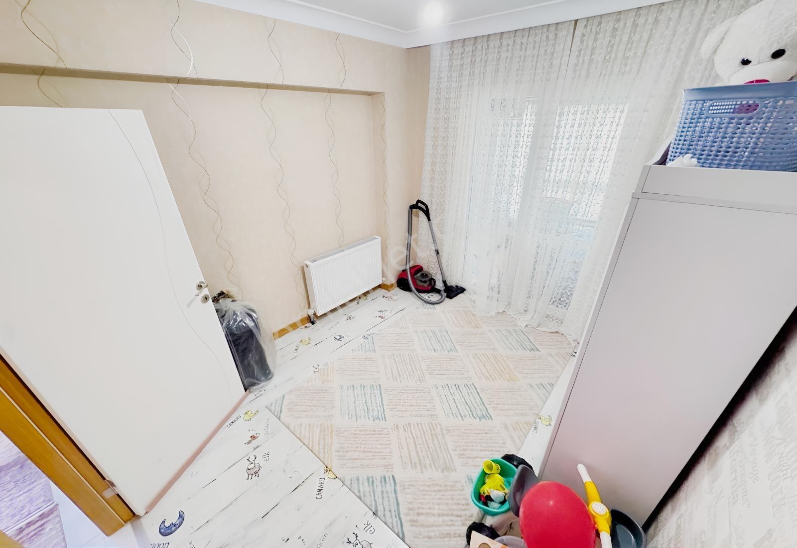 Yükseltepe'de Ön Cephe Full+full Yapılı Teras Balkonlu 3+1 Daire — fotoğraf 16