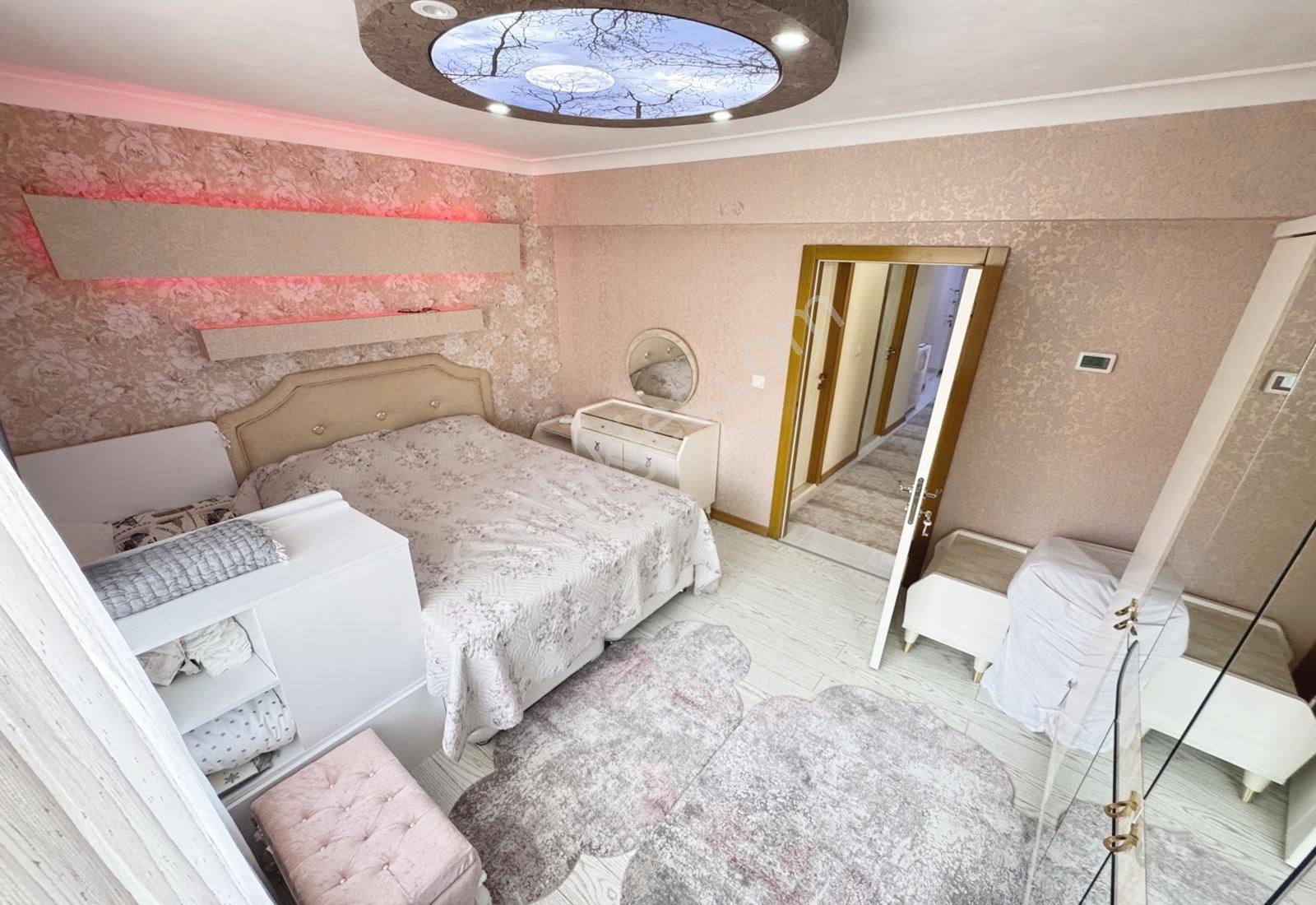 Yükseltepe'de Ön Cephe Full+full Yapılı Teras Balkonlu 3+1 Daire — fotoğraf 30