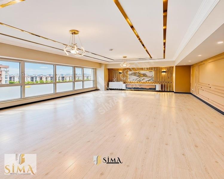 Ana Cadde Üzeri 130M2 Ebeveyn Banyolu Site İçi Satılık 3+1 Daire