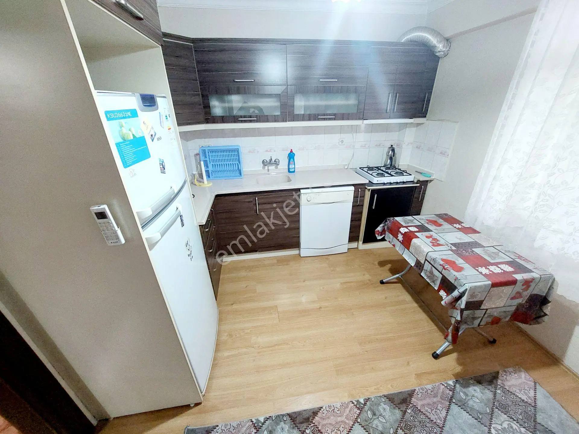 Akçay Merkezde Denize Kordona Yakın 2+1 Satılık Daire — fotoğraf 9
