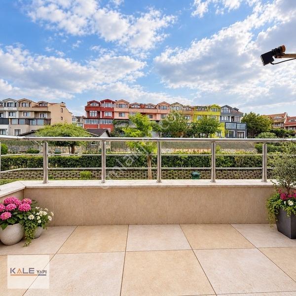 Bahçeşehir Site İçerisinde 5+2 Havuz Cephe Satılık Villa — fotoğraf 18