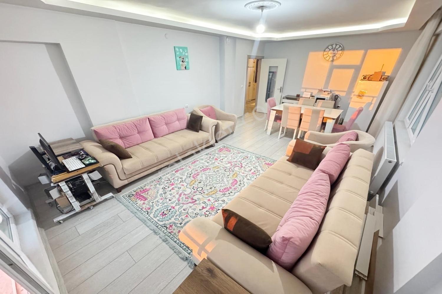 Mevlana Kültür Merkezi Arkası 340 Cadde Yakını Manzaralı 3+1 — fotoğraf 14