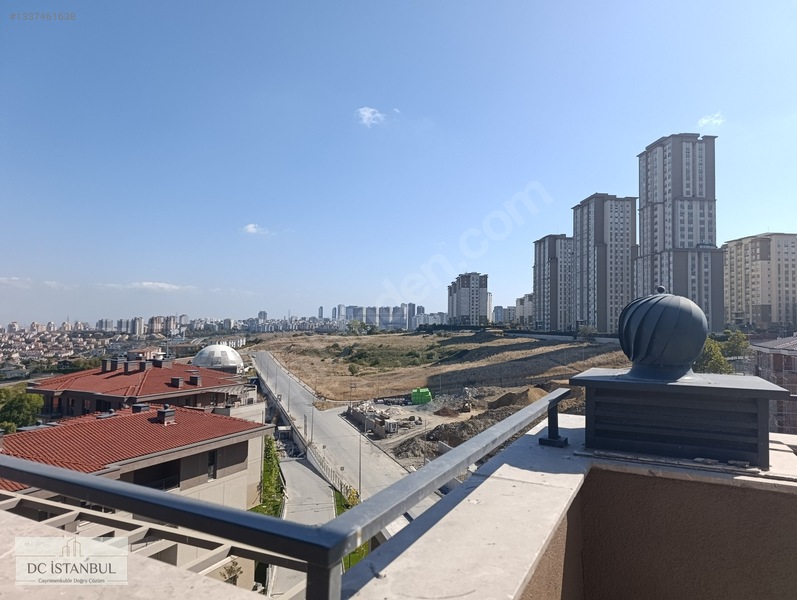Yetkili Emlak Ofisinden Nezihpark Bahçekent Teras+balkonlu Kira — fotoğraf 3