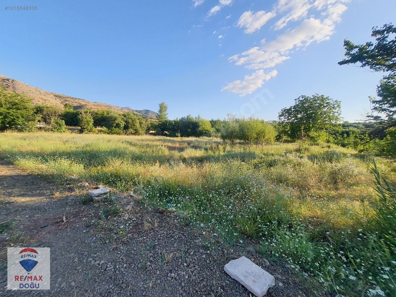 Remax Doğu'dan İçme Köyünde Resmi Yola 3 Cepheli Satılık Tarla — fotoğraf 11