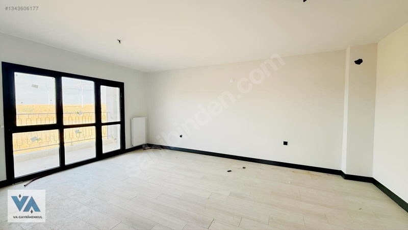Aliağa Toki'de 3+1 125 M2 Kiralık Ara Kat Daire — fotoğraf 7